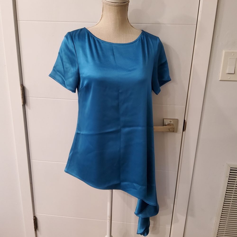 St. John Asymmetrical Hem Vibrant Blue Satin Top Size MP